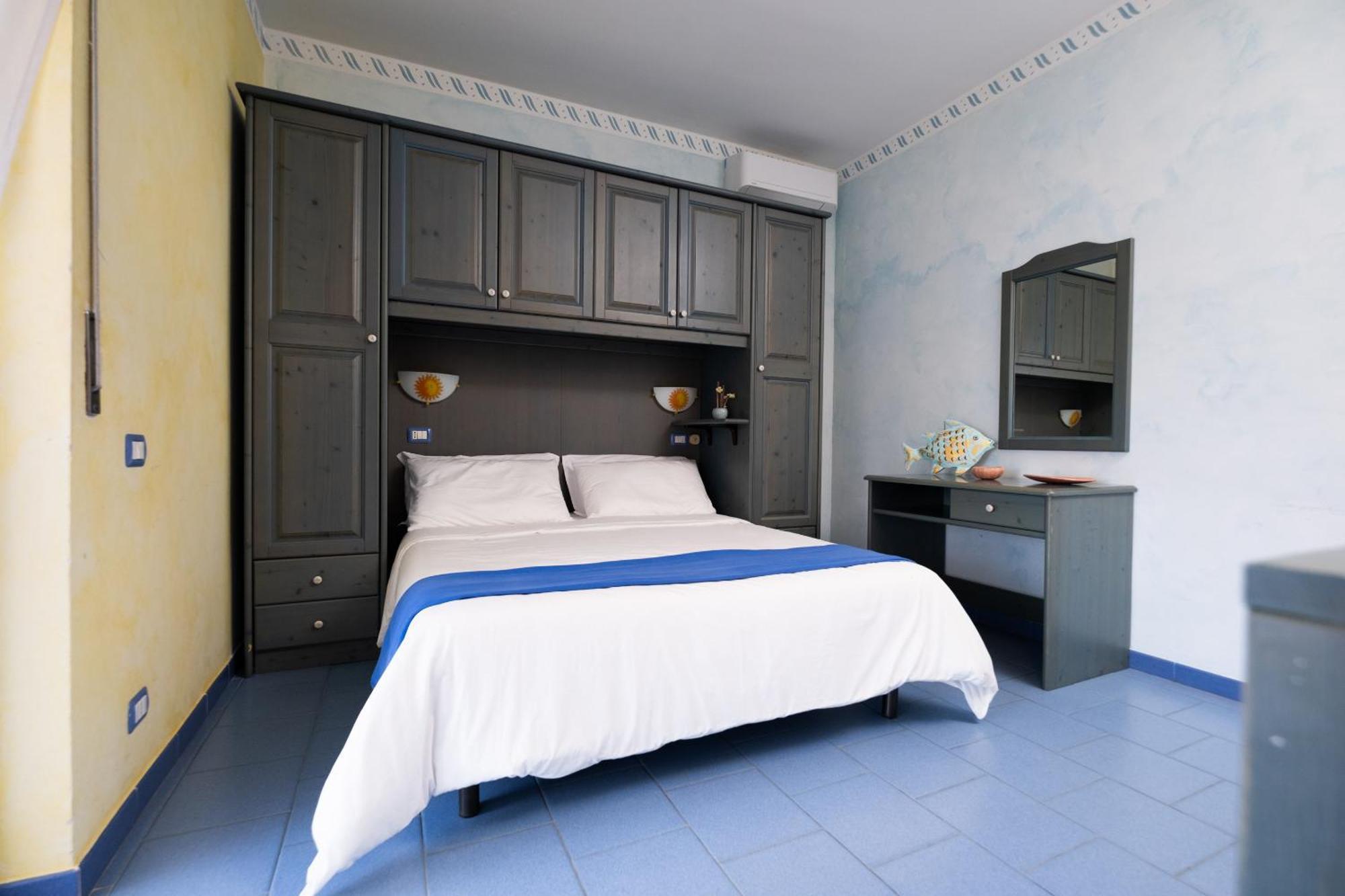 Aparthotel Oasi Azzurra Mesyna Zewnętrze zdjęcie