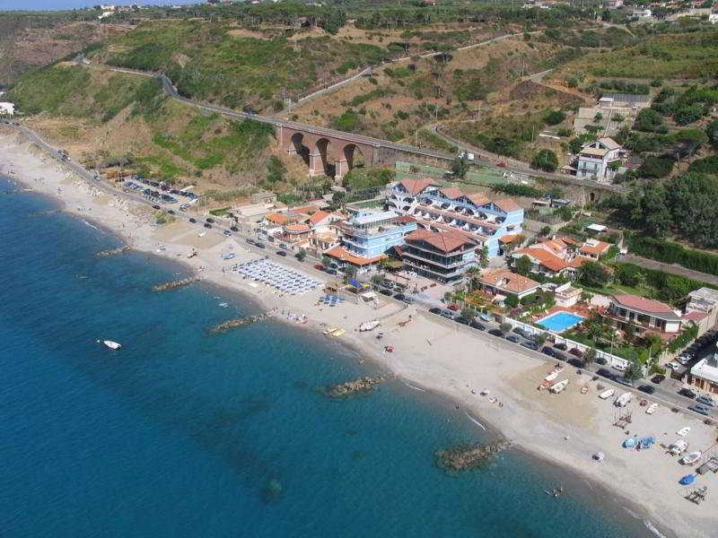 Aparthotel Oasi Azzurra Mesyna Zewnętrze zdjęcie